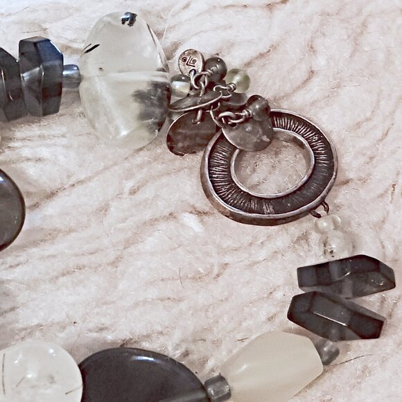 Vintage Design! Beautiful Stretch Bracelet by Silpada - Picture 2 of 2